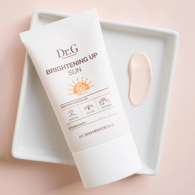 Lưu &yacute; khi d&ugrave;ng kem chống nắng cho n&agrave;ng c&ocirc;ng sở - Ảnh 4.