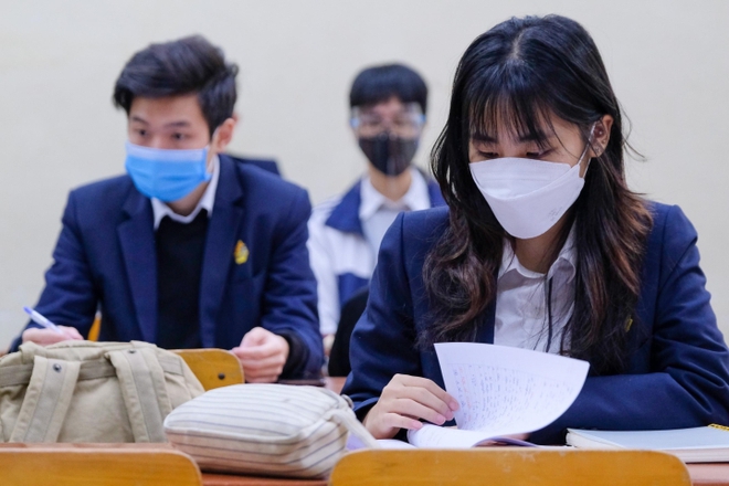 Gi&aacute;o vi&ecirc;n t&igrave;m c&aacute;ch l&aacute;ch luật dạy th&ecirc;m, thu nhập gấp 5 lần lương ch&iacute;nh - Ảnh 2.