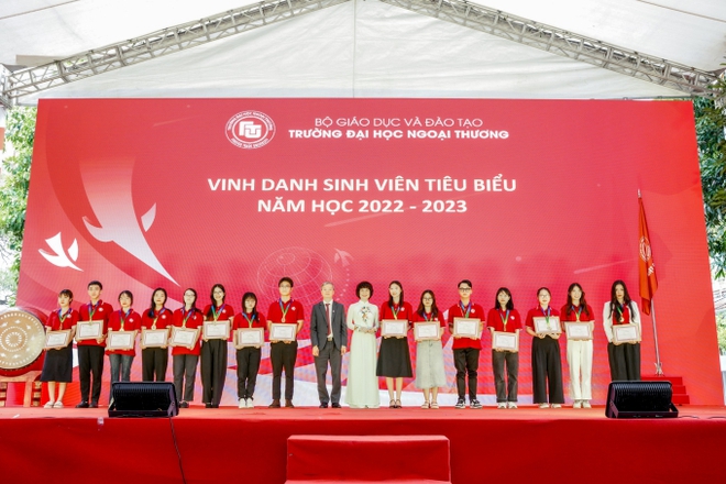 Chỉ có tại Harvard Việt Nam: 7 thủ khoa toàn quốc chọn FTU để theo học! - Ảnh 7.