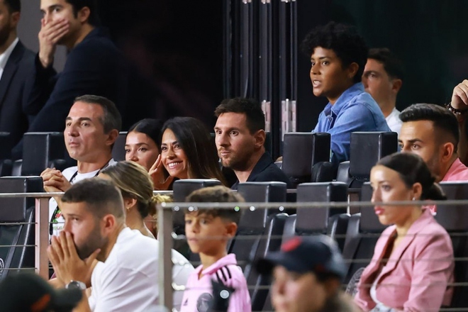 Vắng Messi, Inter Miami gục ngã ở chung…