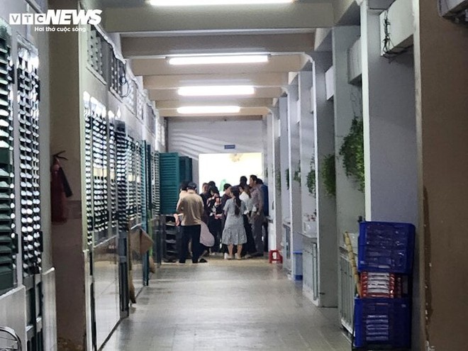 Quỹ lớp chi gần 230 triệu sửa ph&ograve;ng học: Phụ huynh đ&atilde; được trả lại tiền - Ảnh 1.