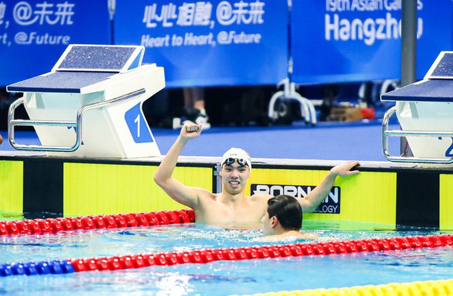 Kình ngư 1m82 Nguyễn Huy Hoàng giành HCĐ quý giá tại ASIAD, có vé dự Olympic Paris 2024 - Ảnh 1.