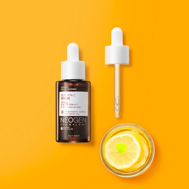 6 lưu &yacute; khi d&ugrave;ng serum vitamin C để giảm th&acirc;m n&aacute;m, l&agrave;m trắng da - Ảnh 4.