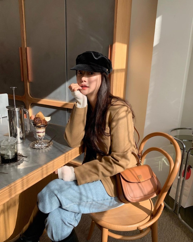 Nữ blogger người Hàn ghi điểm với style tiểu thư sành điệu, diện đồ gì cũng sang ngút ngàn - Ảnh 2.