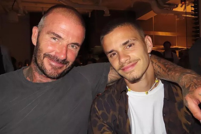 Vợ chồng David Beckham mừng sinh nhật con trai Romeo, chia sẻ khoảnh khắc gia đ&igrave;nh ấm &aacute;p - Ảnh 3.