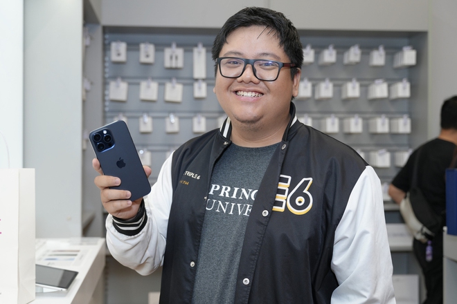 iPhone 15 có sức hút kỷ lục: Người dùng Việt chi trăm tỷ đồng trong ngày mở bán đầu tiên - Ảnh 3.