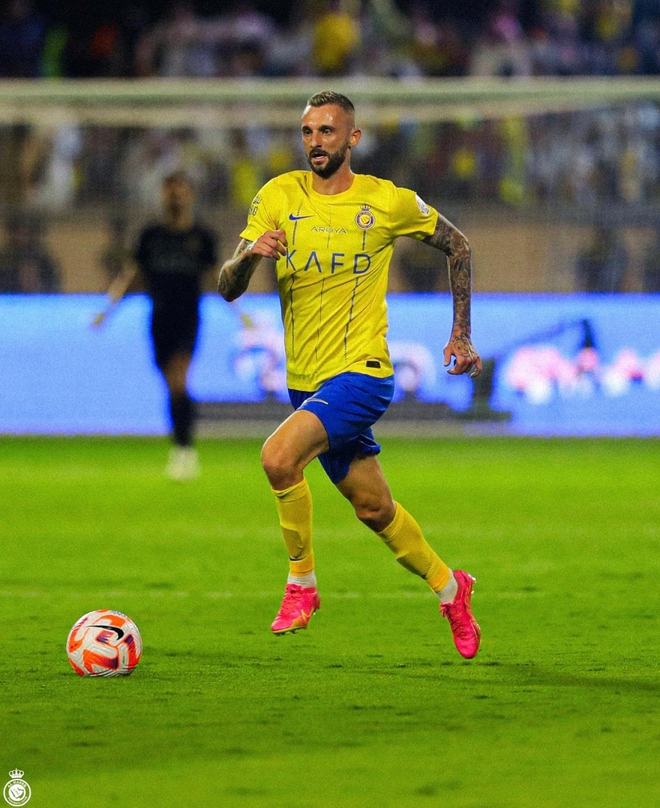 Ronaldo vừa ghi bàn vừa kiến tạo, Al Nassr thắng kịch tính Al Taee - Ảnh 4.