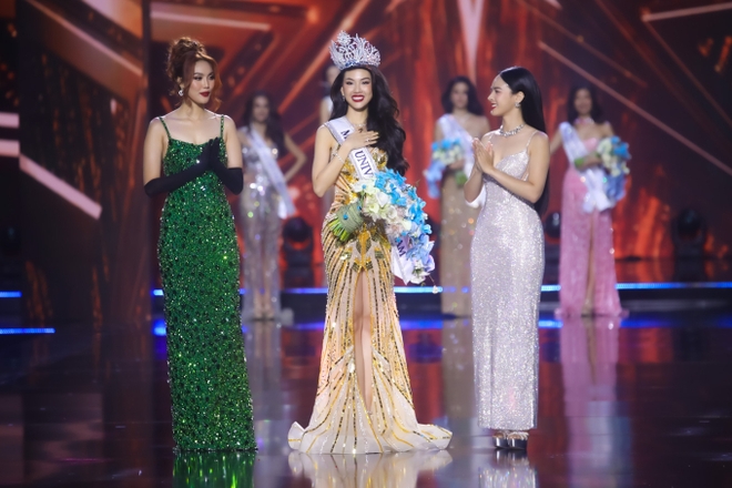 Rổ sạn Chung kết Miss Universe Vietnam 2023: BGK bất đồng ngay trên sóng, Hoa hậu đăng quang lệch cả vương miện, tranh cãi nhất chính là nam MC - Ảnh 2.