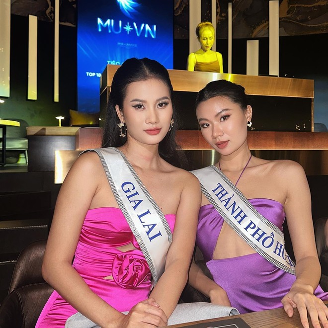 2 Á hậu Miss Universe Vietnam: Một người là cô bé chăn trâu trốn mẹ thi Hoa hậu, một người vừa vượt qua phẫu thuật khối u ở ngực - Ảnh 1.