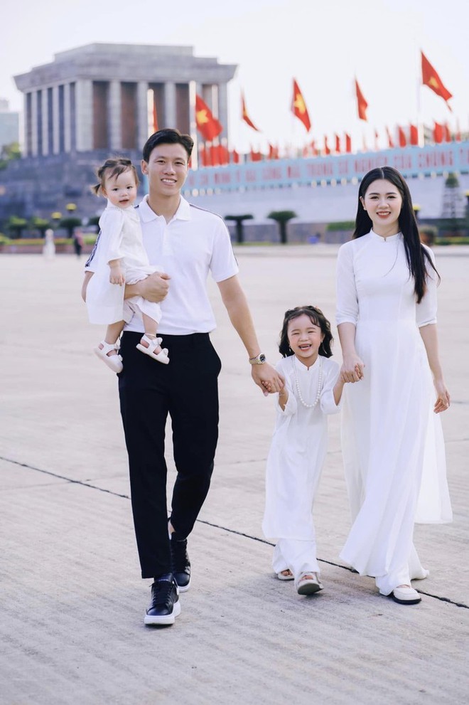 Nhan sắc Hoa kh&ocirc;i Đại học Vinh sau 5 năm l&agrave;m vợ Quế Ngọc Hải - Ảnh 4.