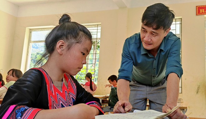 Những lần lỡ hẹn đưa con đi khai giảng của nh&agrave; gi&aacute;o v&ugrave;ng cao - Ảnh 2.