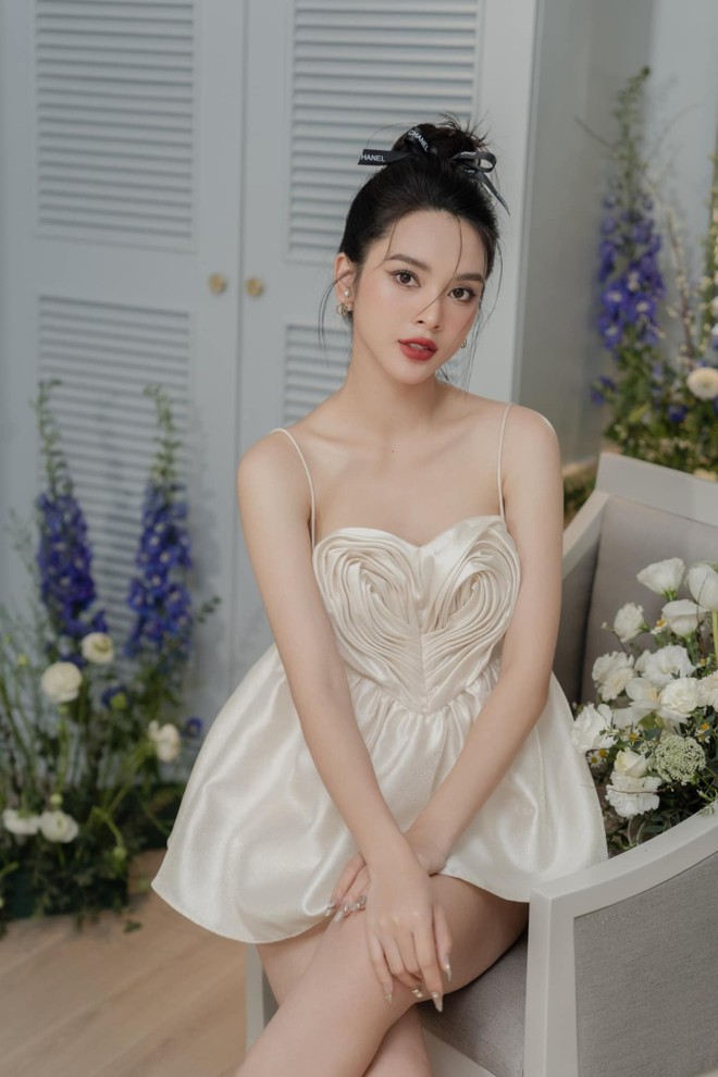 Quỳnh Lương c&acirc;n 4 c&ocirc;ng việc c&ugrave;ng l&uacute;c, h&eacute; lộ nh&acirc;n vật đặc biệt trong cuộc sống - Ảnh 8.