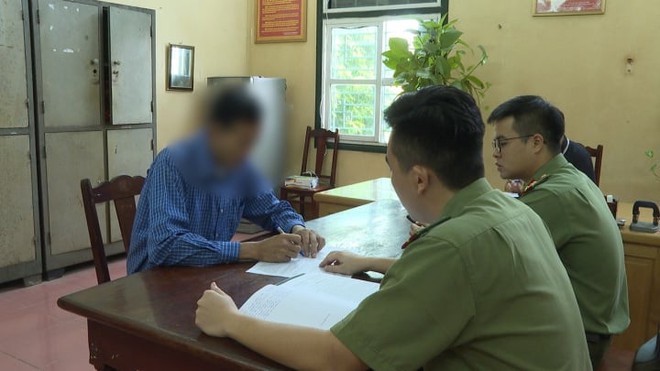 Xử phạt 3 người lập nh&oacute;m Zalo họp nhậu để b&aacute;o chốt CSGT - Ảnh 1.