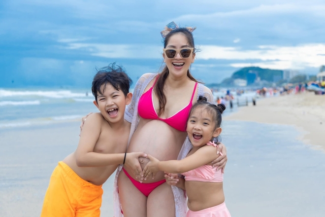 Mẹ bầu Khánh Thi rạng rỡ diện bikini những ngày cuối thai kỳ - Ảnh 6.