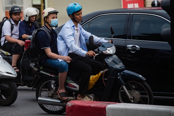 S&aacute;ng đầu ti&ecirc;n đi l&agrave;m sau k&igrave; nghỉ lễ 2/9, đường H&agrave; Nội tắc mu&ocirc;n ngả - Ảnh 6.