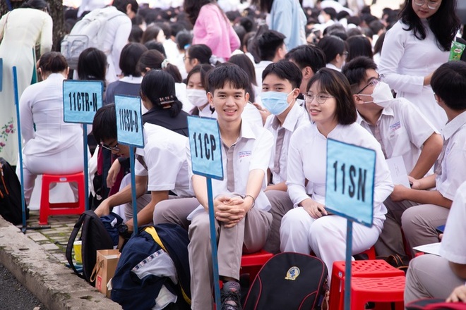 Sáng nay, khai giảng năm học mới - Ảnh 2.