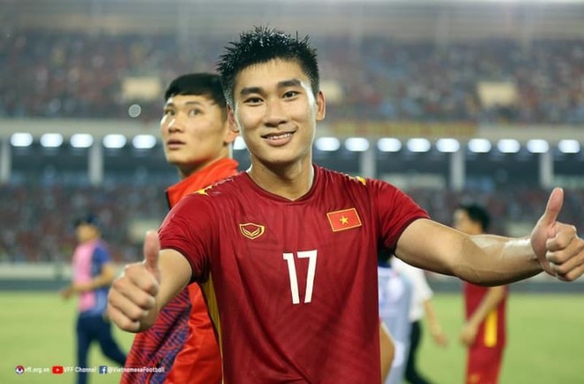 Lộ diện 3 cầu thủ qu&aacute; tuổi của Olympic Việt Nam dự ASIAD 19 - Ảnh 1.