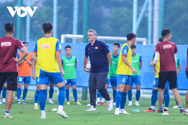 Lịch thi đấu bóng đá 6/9: Khởi tranh vòng loại U23 châu Á 2024 - Ảnh 1.