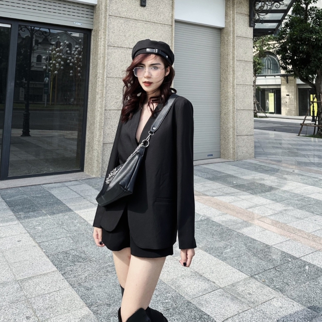 Đ&aacute;ng sắm nhất b&acirc;y giờ l&agrave; &aacute;o blazer, diện l&ecirc;n sẽ thấy kh&ocirc;ng kh&iacute; m&ugrave;a thu liền - Ảnh 13.