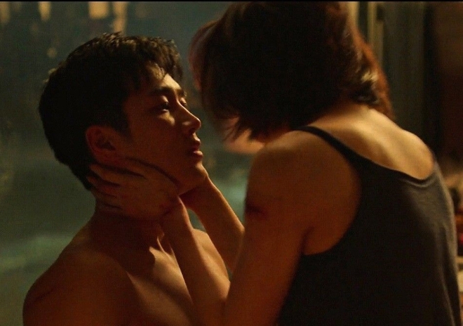 Loạt phim Hàn bị chê bai vì nhồi nhét chuyện tình nam nữ: Số 8 gây tranh cãi bởi trích đoạn cực nhạy cảm - Ảnh 10.