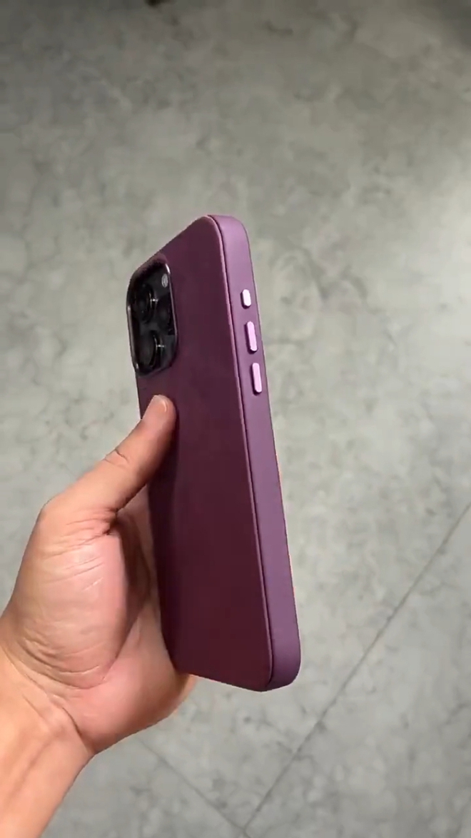 Th&ecirc;m h&igrave;nh ảnh x&aacute;c nhận thiết kế iPhone 15 Pro: N&acirc;ng cấp sau 1 thập kỷ đ&atilde; lộ diện r&otilde; n&eacute;t? - Ảnh 2.