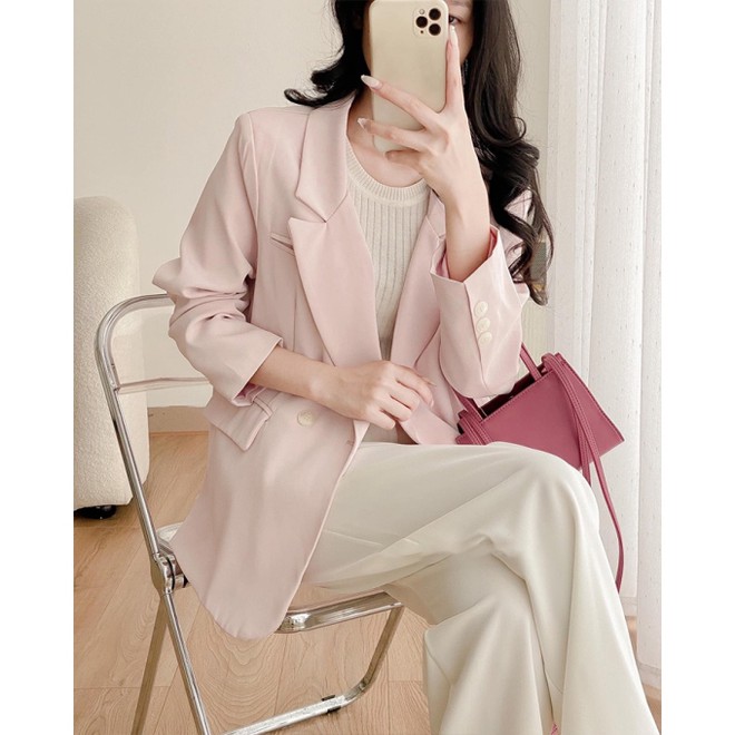 Đ&aacute;ng sắm nhất b&acirc;y giờ l&agrave; &aacute;o blazer, diện l&ecirc;n sẽ thấy kh&ocirc;ng kh&iacute; m&ugrave;a thu liền - Ảnh 7.