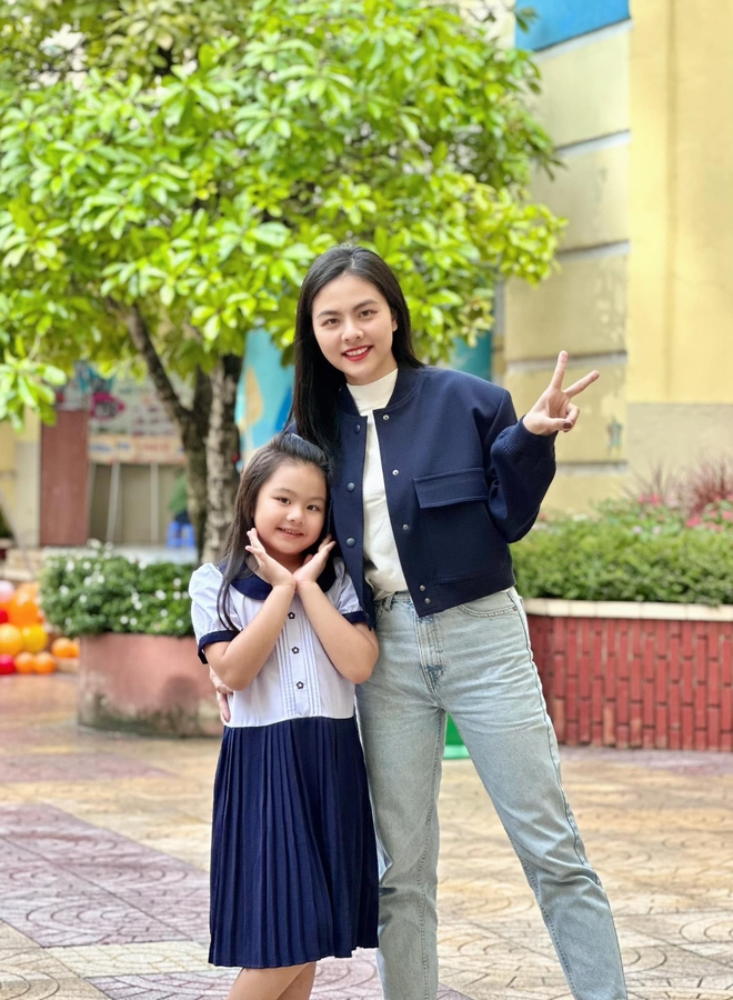 Ngôi trường công lập nữ diễn viên Vân Trang cho con theo học: Rộng hơn 4000m2, chương trình học có nhiều đổi mới - Ảnh 1.