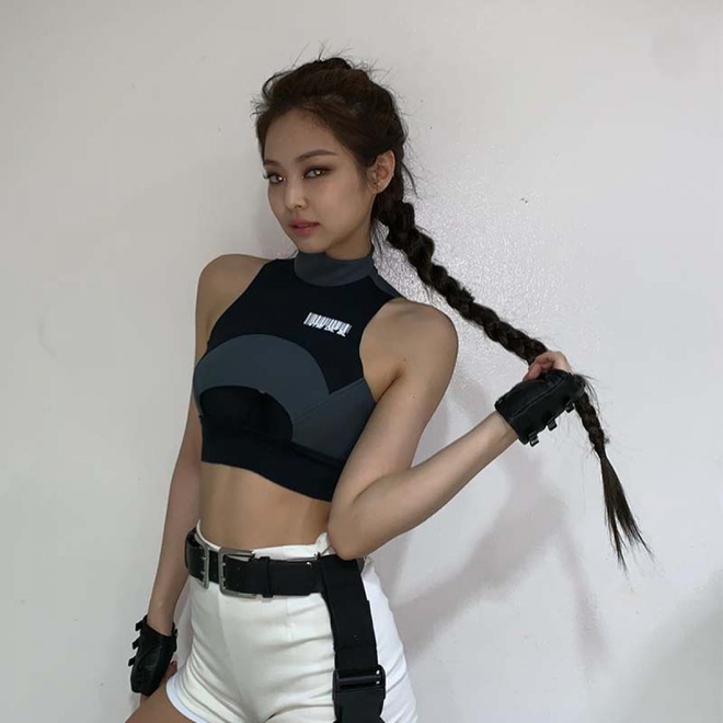 Quá trình thăng hạng nhan sắc qua từng năm của Jennie (Blackpink) - Ảnh 3.