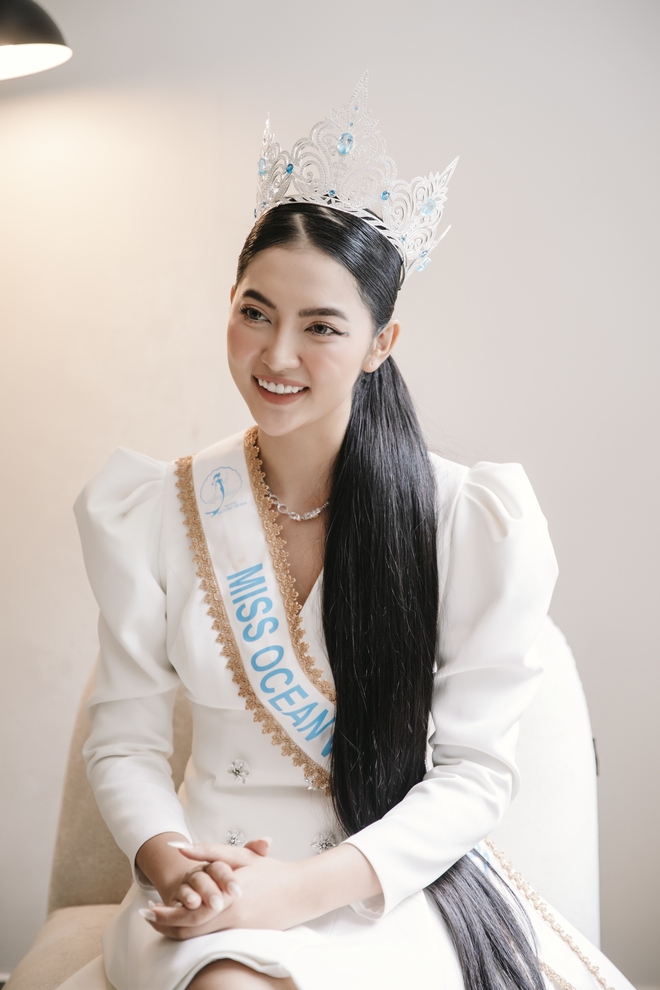 Tân Hoa hậu Đại dương Việt Nam thừa nhận phẫu thuật thẩm mỹ: "Fan sắc đẹp rất thông minh, cứ thẳng thắn ngay từ đầu"