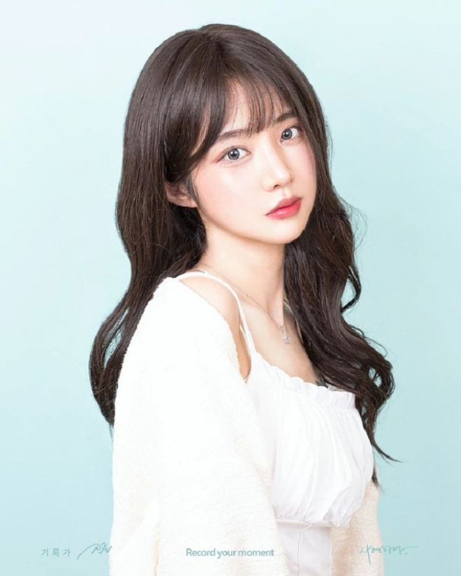 Nữ streamer b&oacute;c phốt Mystic l&agrave; ai? H&oacute;a ra lại v&ocirc; c&ugrave;ng quen thuộc, từng bị chỉ tr&iacute;ch v&igrave; phong c&aacute;ch l&ecirc;n s&oacute;ng - Ảnh 2.