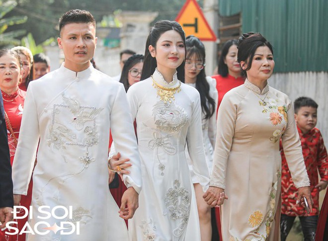 To&agrave;n cảnh lễ ăn hỏi v&agrave; đ&oacute;n d&acirc;u của Quang Hải - Chu Thanh Huyền: Visual c&ocirc; d&acirc;u ch&uacute; rể s&aacute;ng bừng - Ảnh 11.