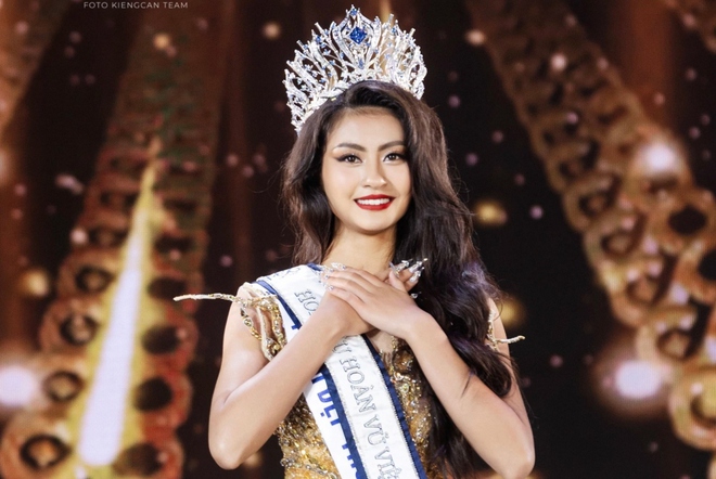 Nhan sắc đời thường của tân Hoa hậu Hoàn vũ Việt Nam 2023 - Ảnh 2.