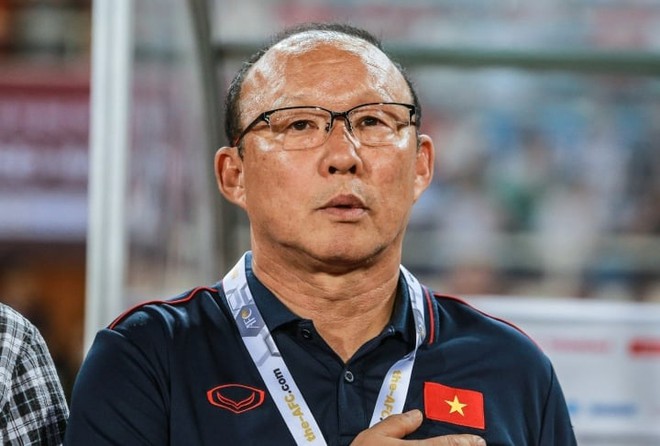 Tuyển Việt Nam kh&ocirc;ng c&ograve;n HLV Park Hang Seo, CĐV H&agrave;n Quốc đổi sang cổ vũ Malaysia - Ảnh 1.