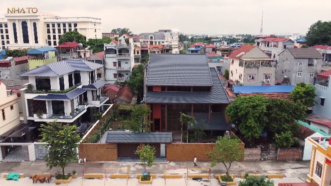 Biệt thự ở ẩn c&oacute; thiết kế vượt thời gian: Cổ k&iacute;nh như nh&agrave; quan vi&ecirc;n, duy&ecirc;n nhất l&agrave; trước cau sau chuối đầy ẩn &yacute; - Ảnh 10.
