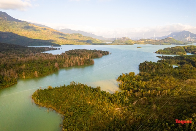 Mùa cây trút lá tuyệt đẹp ở miền Tây Quảng Trị - Ảnh 5.