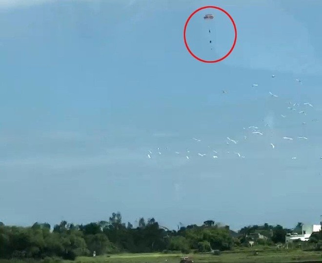 Phi công Su-22 rơi ở Quảng Nam kể giây phút sinh tử - Ảnh 2.