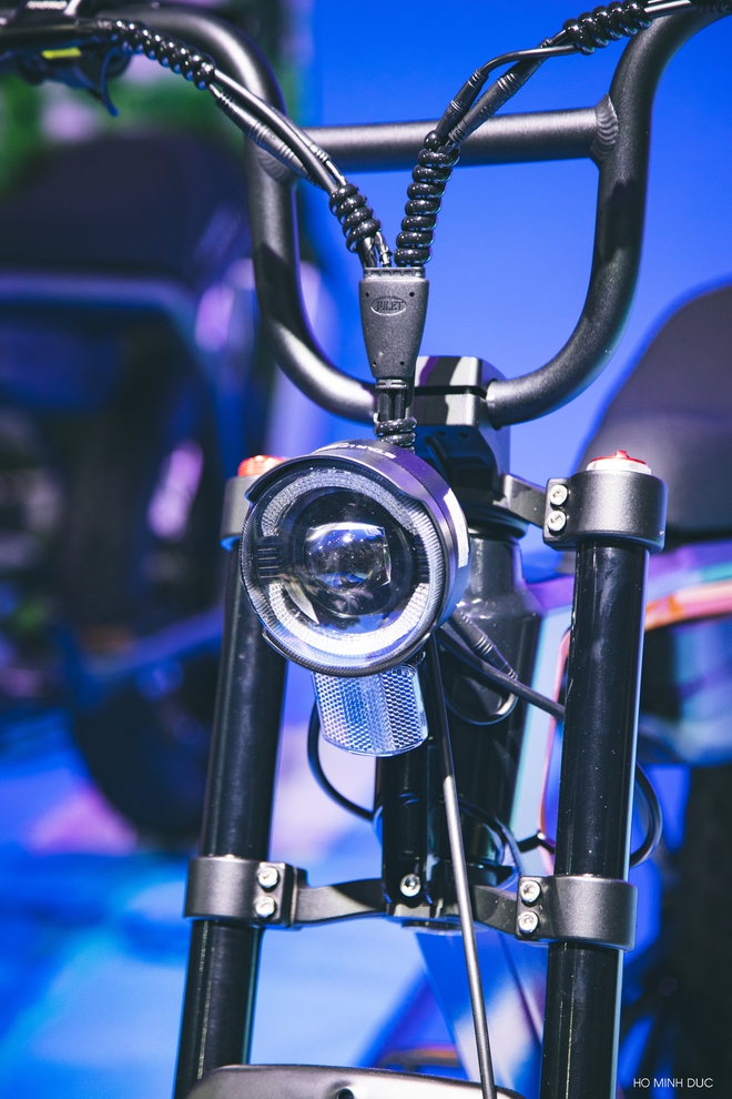 Xe đạp điện VinFast chính thức ra mắt: Một lần sạc đi hơn 100km nhưng không dành cho số đông - Ảnh 14.