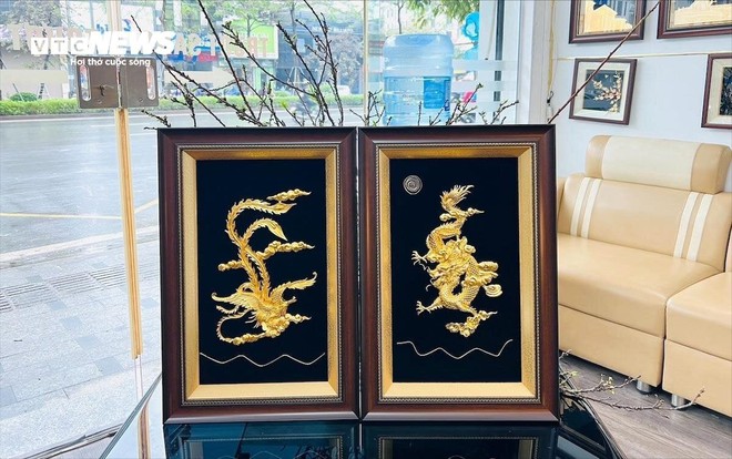 Qu&agrave; Tết Gi&aacute;p Th&igrave;n sang chảnh: Tượng rồng mạ v&agrave;ng 24k gi&aacute; h&agrave;ng chục triệu đồng - Ảnh 12.