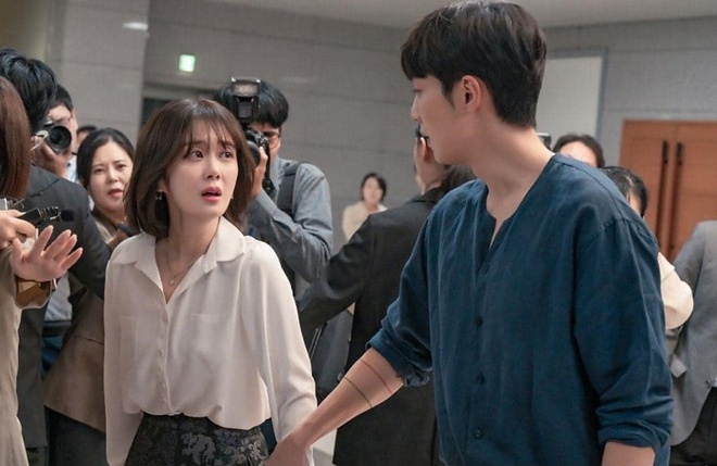 Bộ phim “cuốn hút khó cưỡng” vì màn cảnh cáo tiểu tam cực rối não, kịch tính khác xa phim của Park Min Young - Ảnh 1.