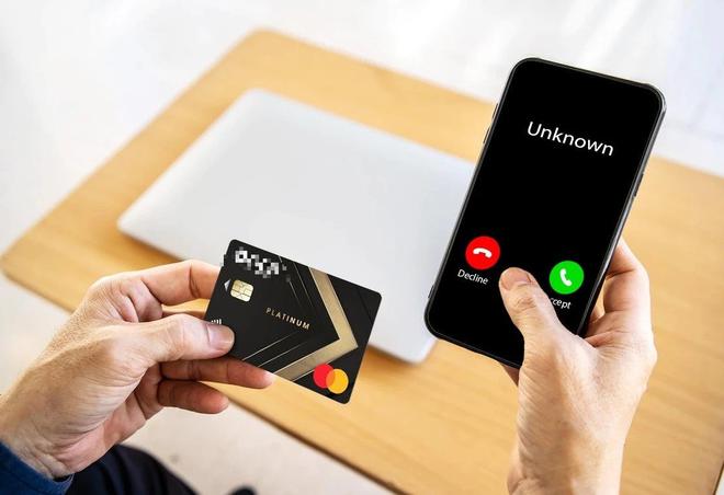Giả mạo nh&acirc;n vi&ecirc;n ng&acirc;n h&agrave;ng lừa đảo: Thủ đoạn cũ nhưng c&aacute;ch thức ng&agrave;y c&agrave;ng tinh vi - Ảnh 1.