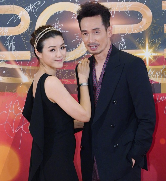 Xa Thi Mạn nhận giải mỏi tay ở TVB 2023 - Ảnh 2.