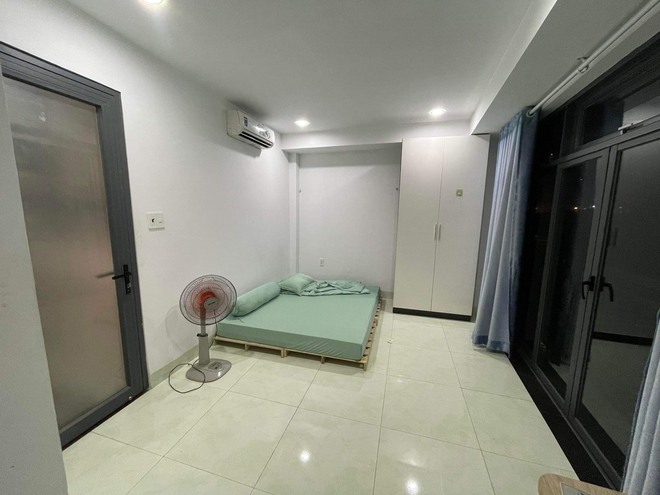 Gia đ&igrave;nh trẻ ở H&agrave; Nội v&agrave; b&agrave;i to&aacute;n chi ph&iacute; khi chuyển v&agrave;o TP.HCM sống: Thu&ecirc; nh&agrave; mặt đất lại tiết kiệm bất ngờ! - Ảnh 2.