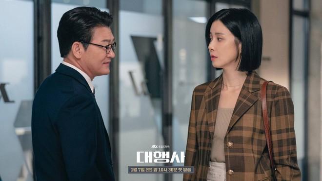 View - 4 nữ chính tóc ngắn mặc đẹp nhất phim Hàn Quốc: Song Hye Kyo tinh tế, Park Min Young "lột xác" mãn nhãn
