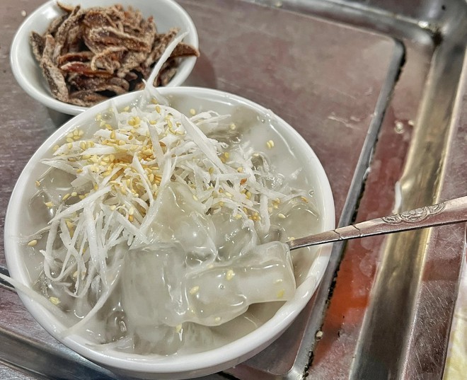 Ăn thử 3 hàng sữa chua trân châu lâu đời và nổi tiếng ở Hạ Long: Quán giá rẻ nhưng lại chất lượng hơn hẳn! - Ảnh 3.