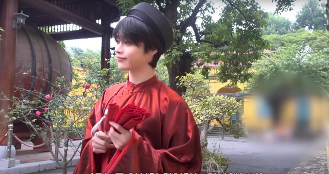 Idol người Việt Hanbin (TEMPEST) gây bão với bộ ảnh soái mê hồn khi diện áo dài ngũ thân ở quê nhà Yên Bái - Ảnh 6.