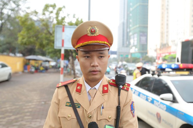 CSGT Hà Nội xử lý xe khách vi phạm trước kỳ nghỉ lễ Tết nguyên đán 2024 - Ảnh 10.