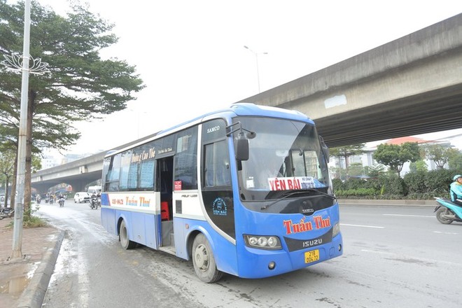 CSGT Hà Nội xử lý xe khách vi phạm trước kỳ nghỉ lễ Tết nguyên đán 2024 - Ảnh 7.