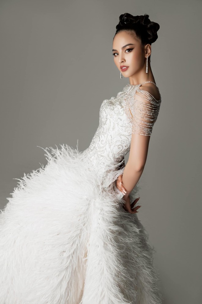 Quỳnh Nga rời ghế gi&aacute;m đốc quốc gia Miss Universe Vietnam - Ảnh 1.