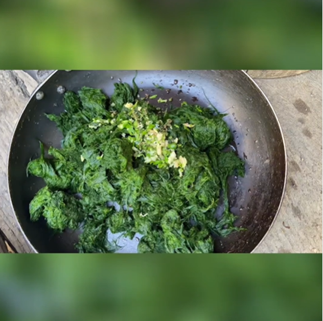 Kỳ lạ rêu suối - Món ăn độc đáo được ví như "vũ nữ dưới làn nước" ngày Tết của người Thái ở Tây Bắc - Ảnh 4.