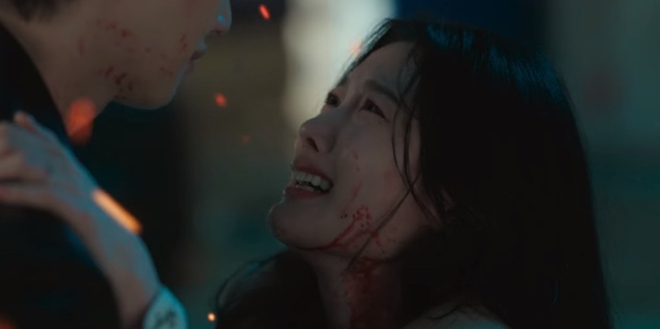 Kim Yoo Jung gây sốt MXH vì cảnh khóc quá đỉnh, bi thương tột độ còn gợi nhắc bom tấn đình đám - Ảnh 3.